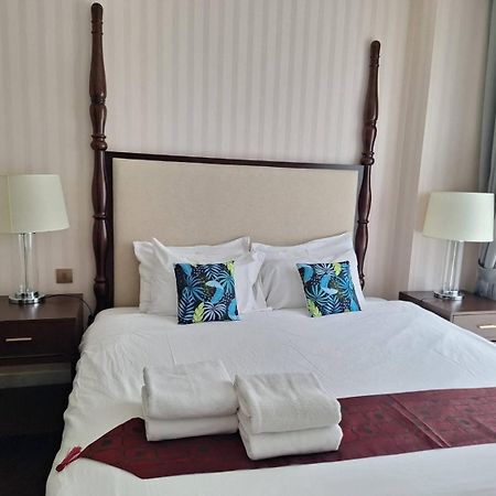Grand Florida Beach Waterpark Condo Resort На Джомтиен Екстериор снимка
