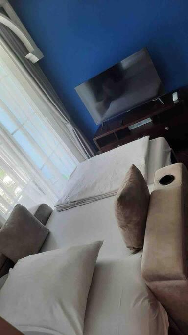Grand Florida Beach Waterpark Condo Resort На Джомтиен Екстериор снимка