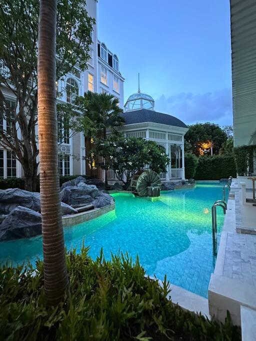 Grand Florida Beach Waterpark Condo Resort На Джомтиен Екстериор снимка