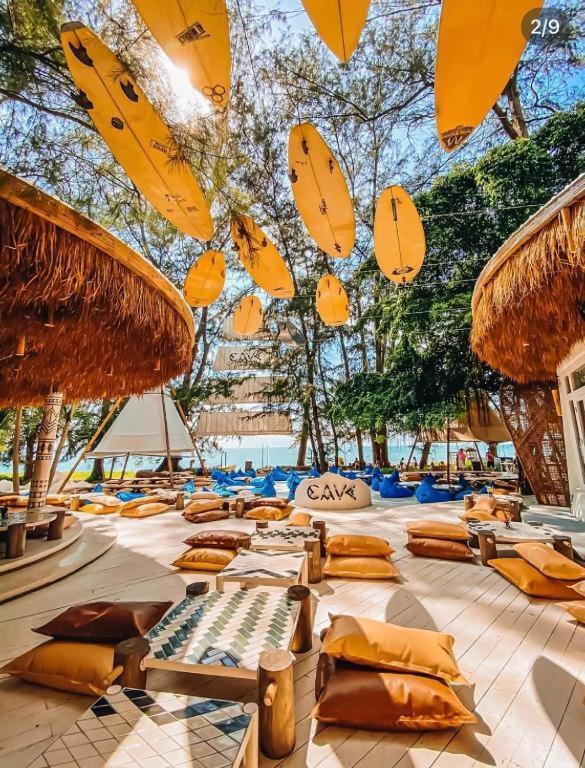 Grand Florida Beach Waterpark Condo Resort На Джомтиен Екстериор снимка